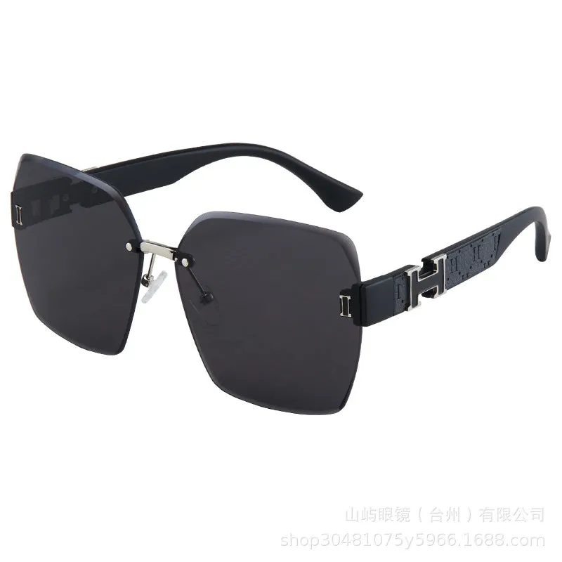 2024 New Internet Celebrity Fashion Women's Frameless Sunglasses Large Frame Fashion Trendy Sunglasses Anchor Live Broadcast Same Style