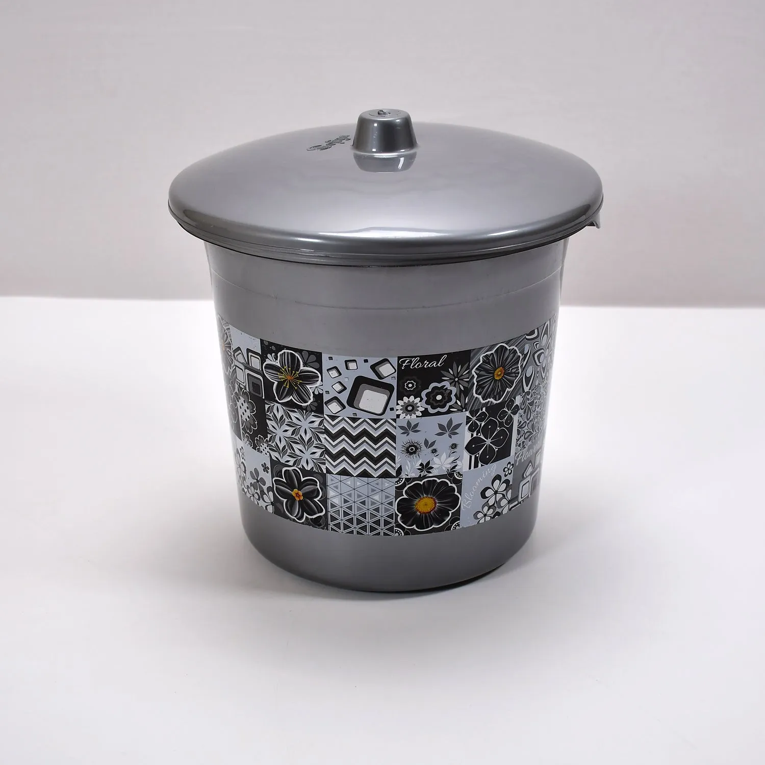 4050 Large Capacity Plastic Bathroom Set of 7Pieces (1pc Big Tub, 1pc bucket,1pc Dustbin, 1pc Mug, 1pc Soap Case, 1pc Dustpan, 1pc Stool)