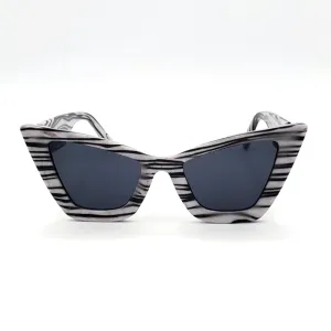 Angular Thick Frame Cat-Eye Sunglasses - Black & Grey Woodgrain