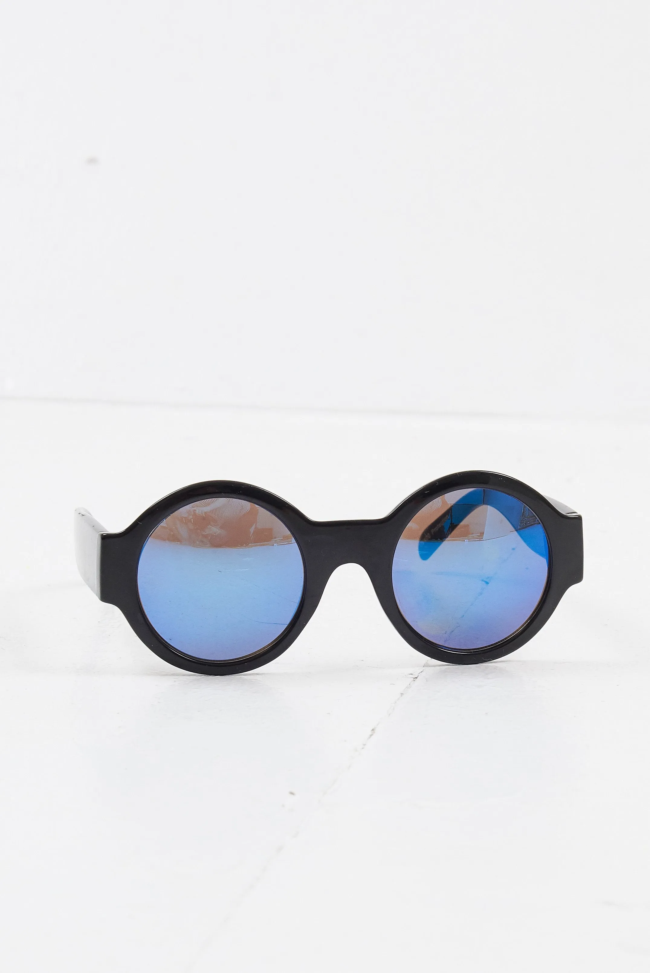 Black Iridescent Lens Round Frame Sunglasses - Teia