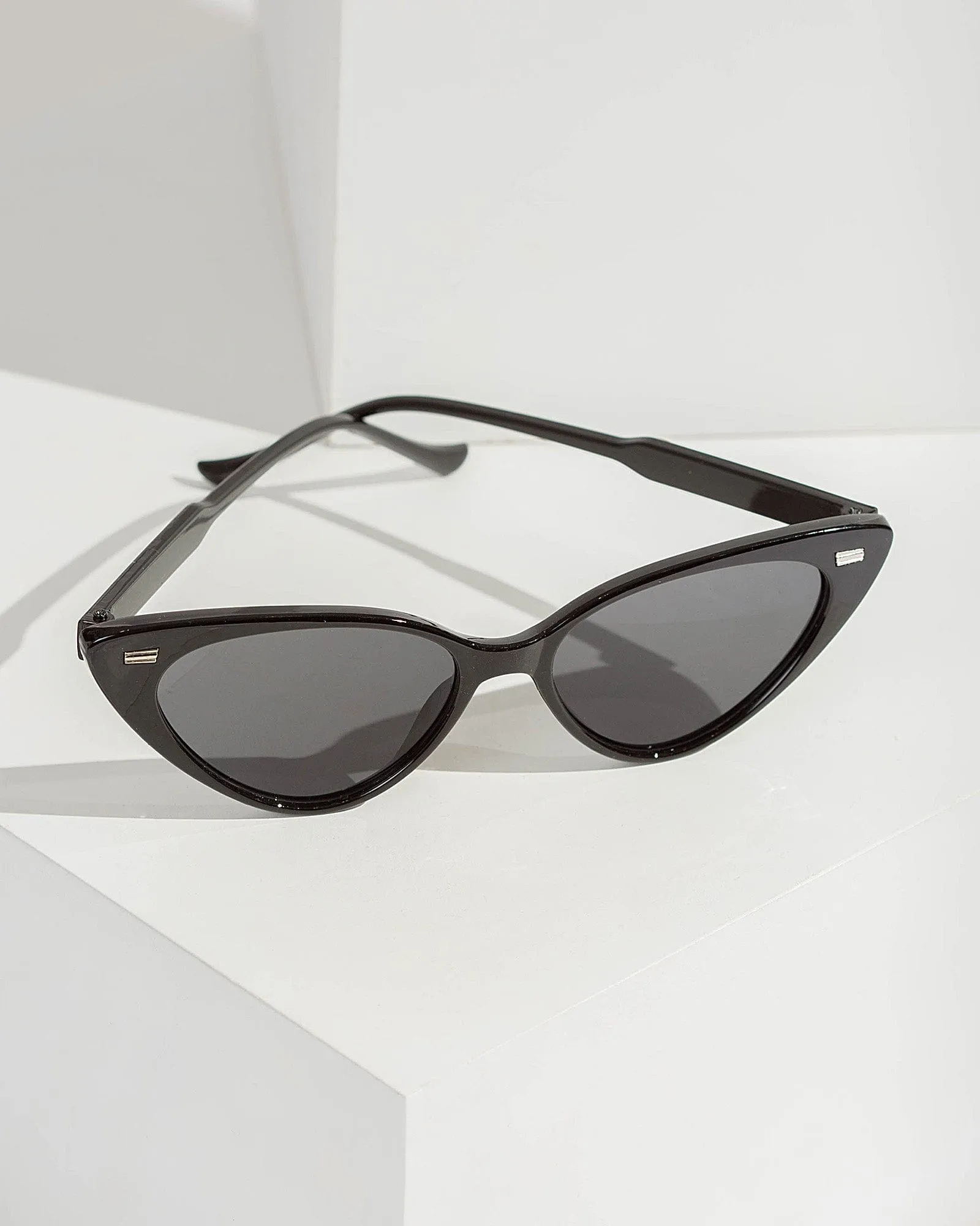Black Pointed Cat Eye Sunglasses