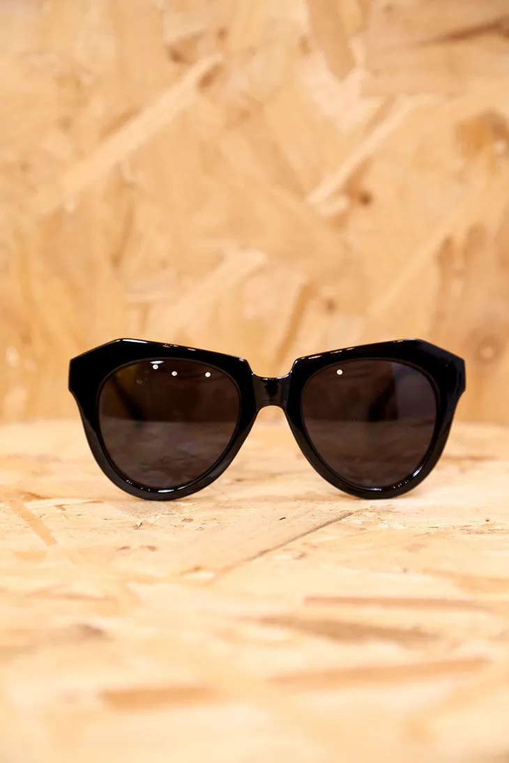 Chunky Black Cat Eye Sunglasses