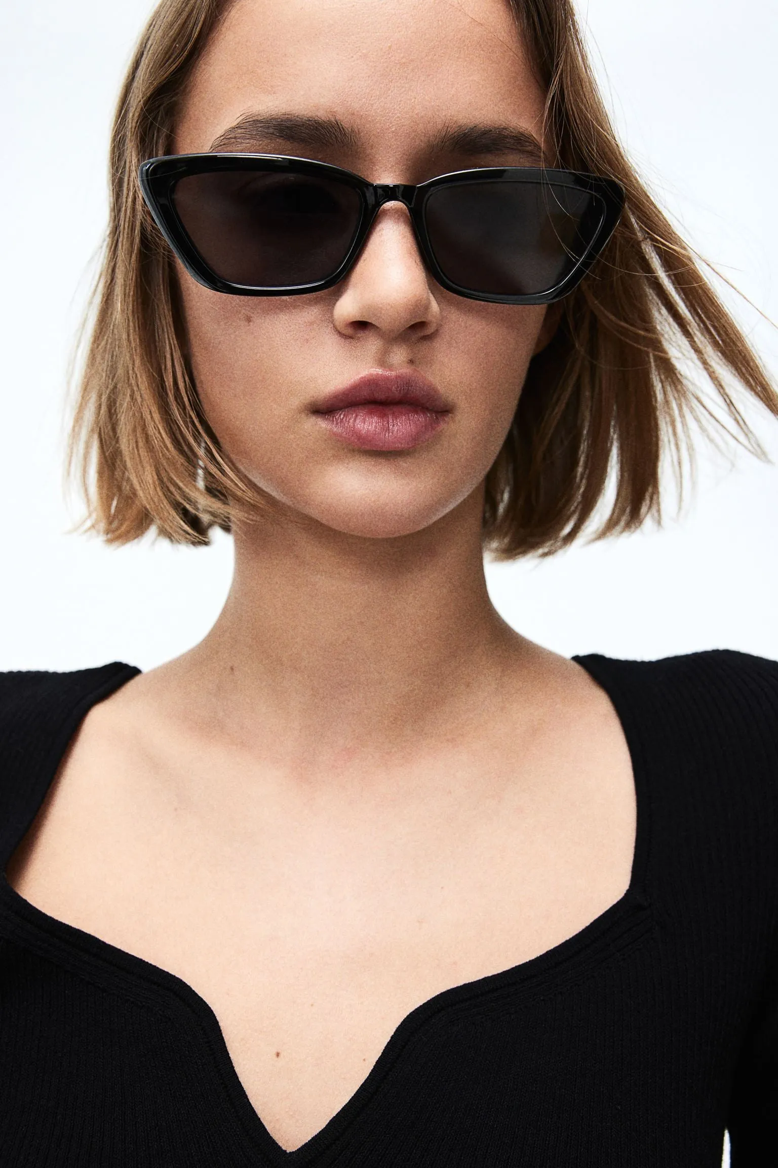 H&M Cat Eye Sunglasses, black