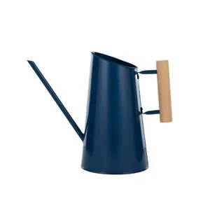 LEA METAL WATER CAN