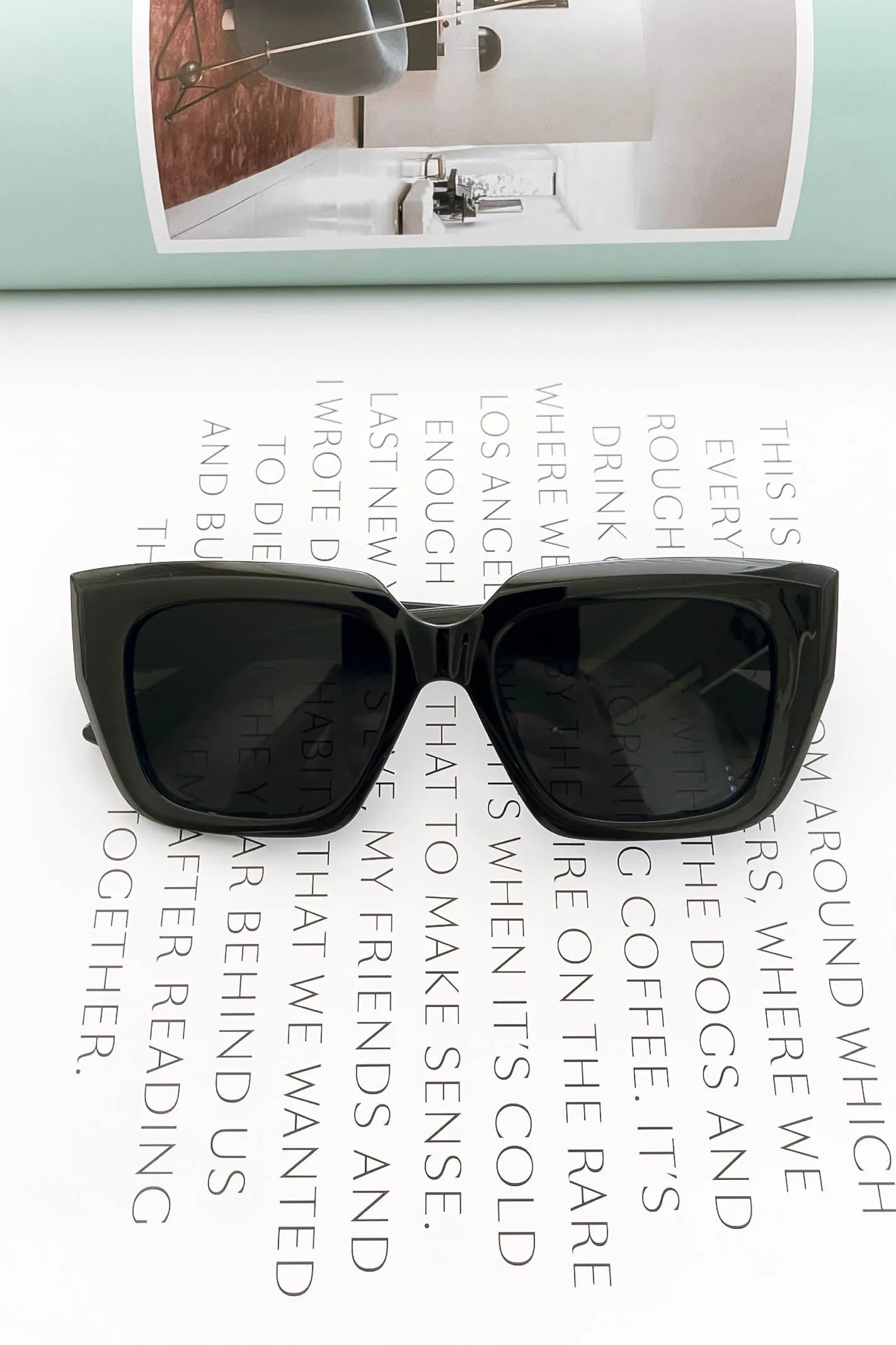 LEXI SUNGLASSES / BLACK